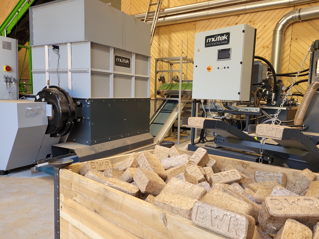 Zerkleinerer und Presse